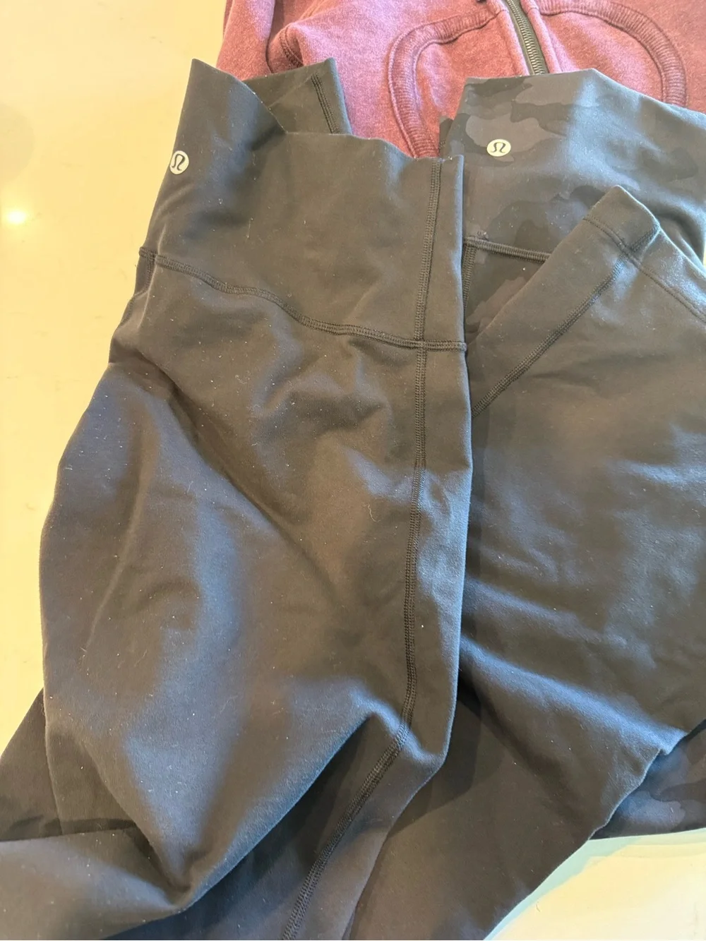 Lululemon 5 Piece Bundle Pants Scuba Jacket Swiftly Long Sleeve Size 4 6 8 - Picture 2 of 12